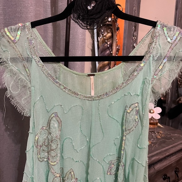 Beautiful sequin tunic by Free People - Picture 4 of 4